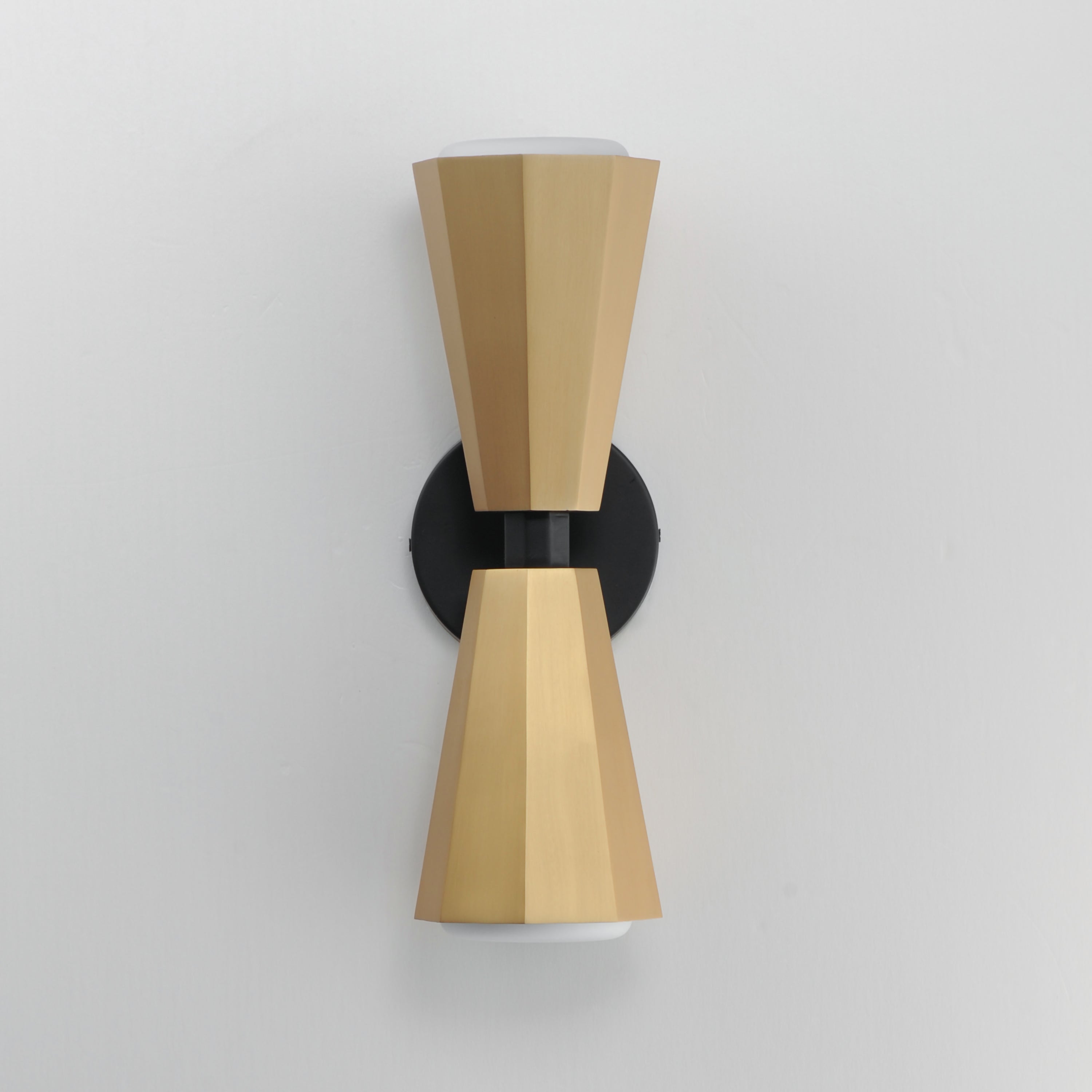 Rizzo-Wall Sconce