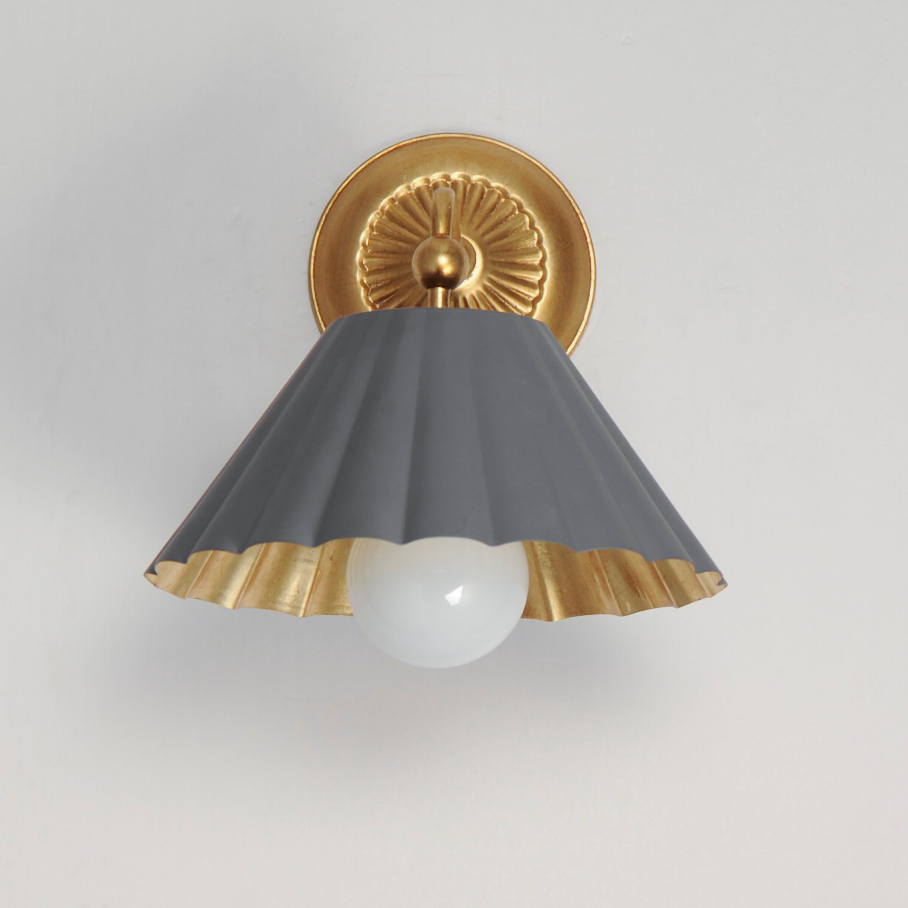 10 Inch Wall Sconce – Dark Grey / Gold Leaf