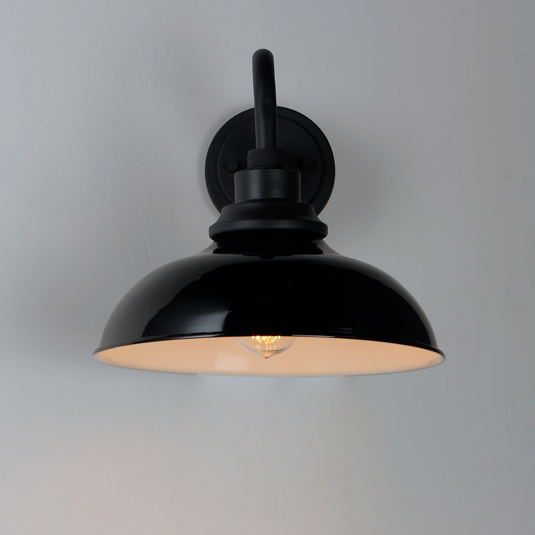 12 Inch Outdoor Wall Sconce – Gloss Black / Black