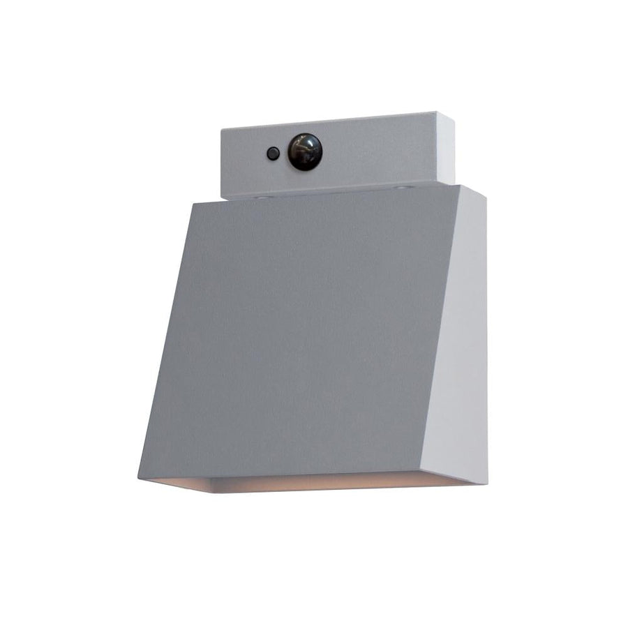 Maxim Lighting 52120SV/MSP Pathfinder 5.5 Inch Outdoor Wall Lantern – Silver
