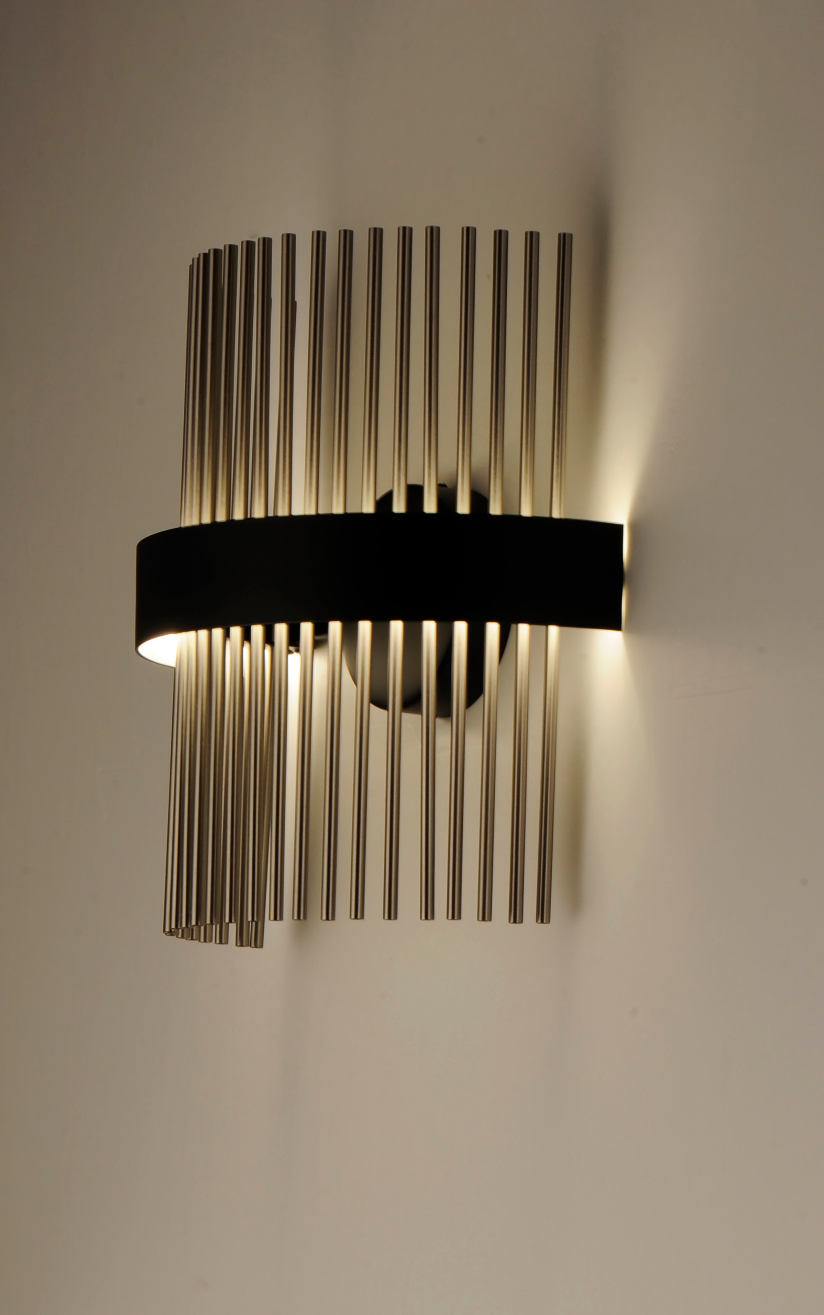 7 Inch Wall Sconce – Black / Satin Nickel