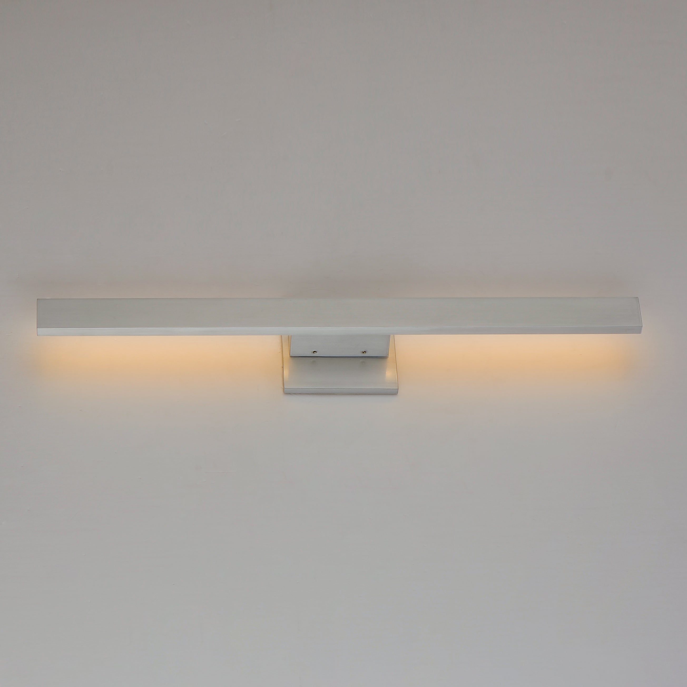 4.5 Inch Outdoor Wall Light – Satin Aluminum